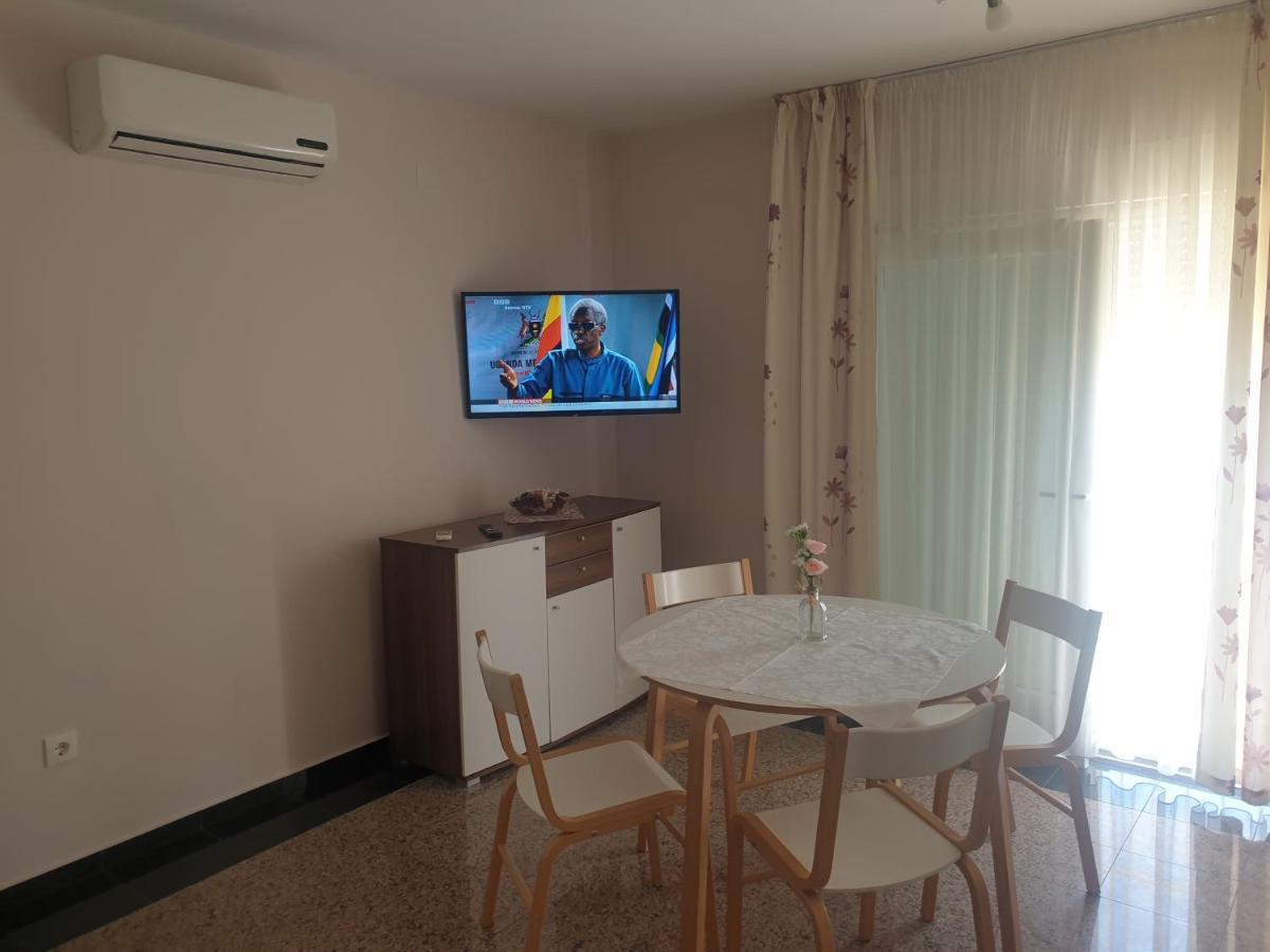 Apartmani Bepo Sveti Filip i Jakov Eksteriør billede